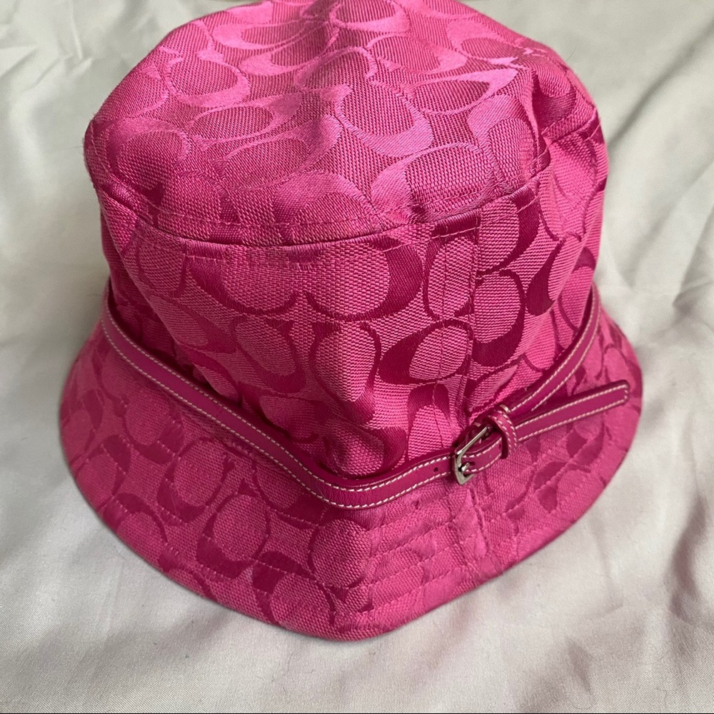 COACH BUCKETHAT